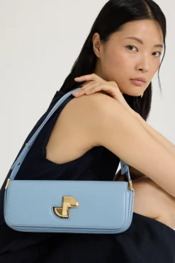 Le Lock Baguette en cuir