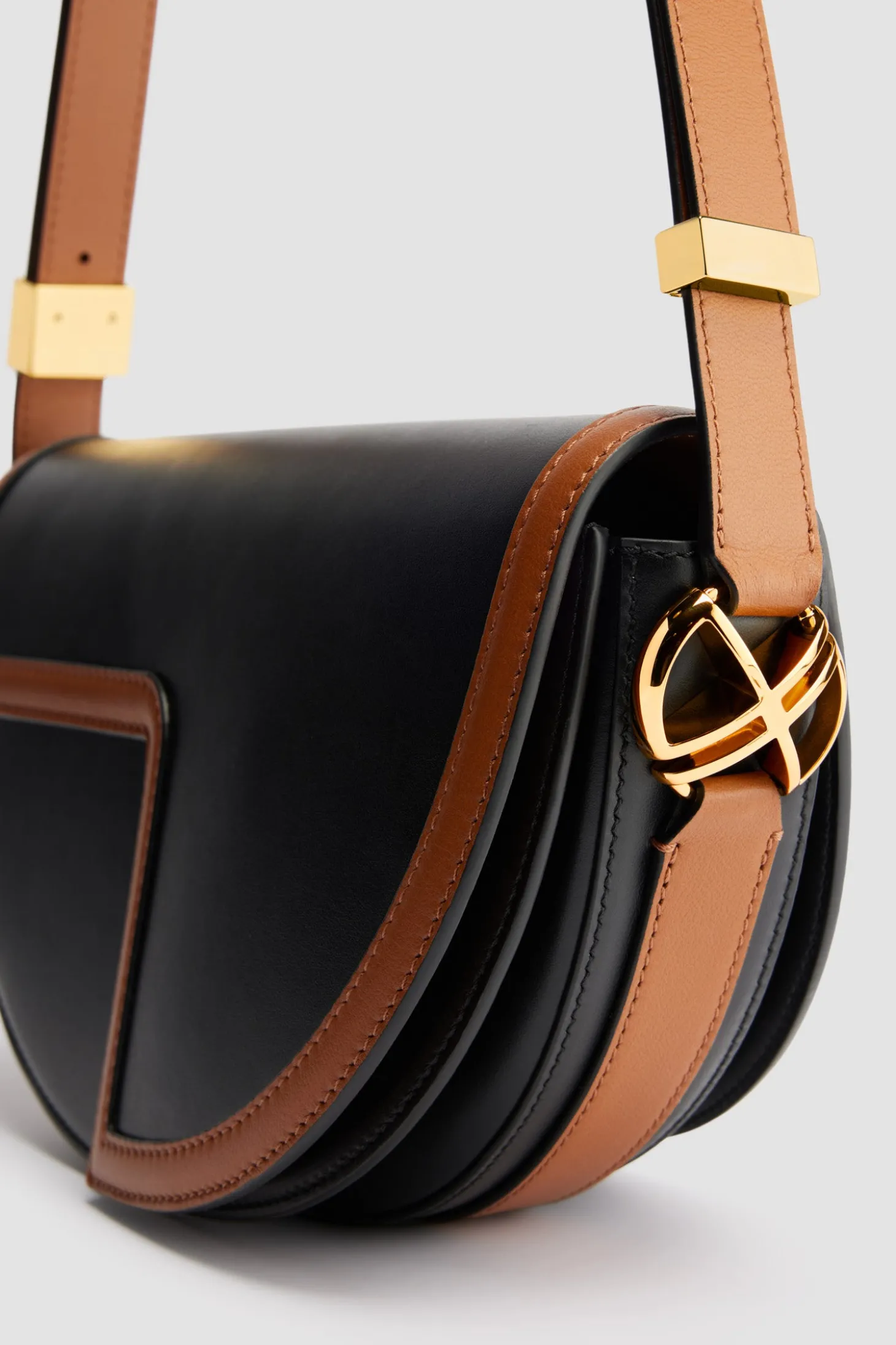 Le Patou bicolore en cuir