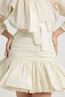Robe courte à manches bouffantes en faille recyclée