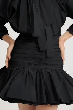 Robe courte à manches bouffantes en faille recyclée