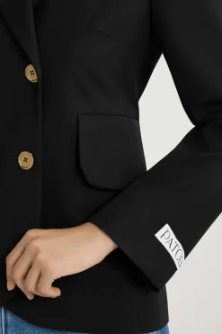 Veste ajustée ceinturée en sergé de laine technique éco-responsable